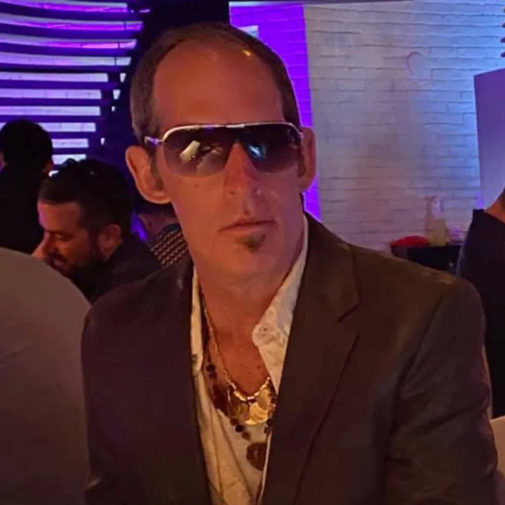 raeckart.bsky.social's profile picture