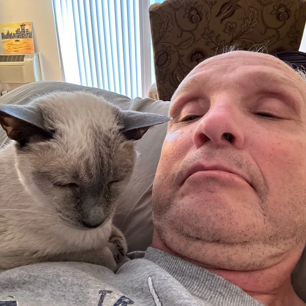 paulypockets.bsky.social's profile picture