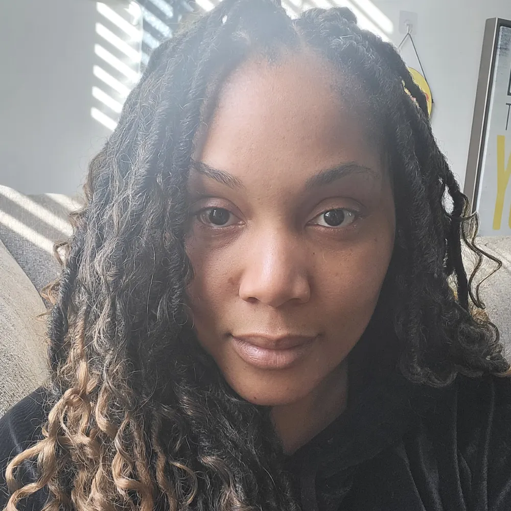 lauralovelylady.bsky.social's profile picture