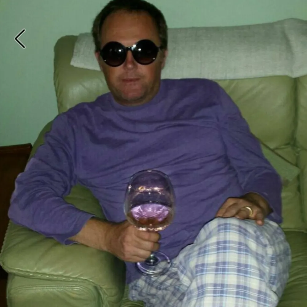 alanreadxx.bsky.social's profile picture