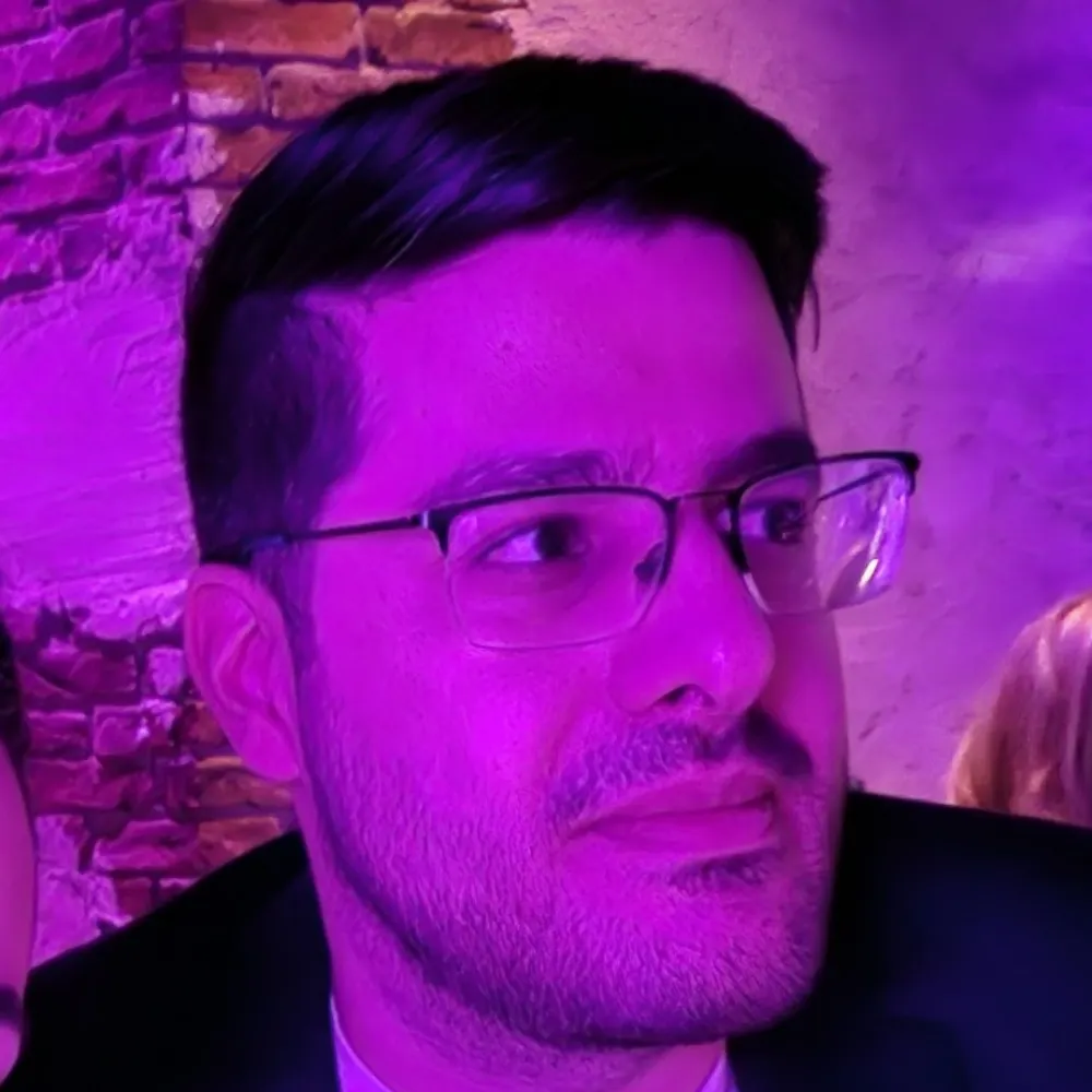 therealthefrizz.bsky.social's profile picture