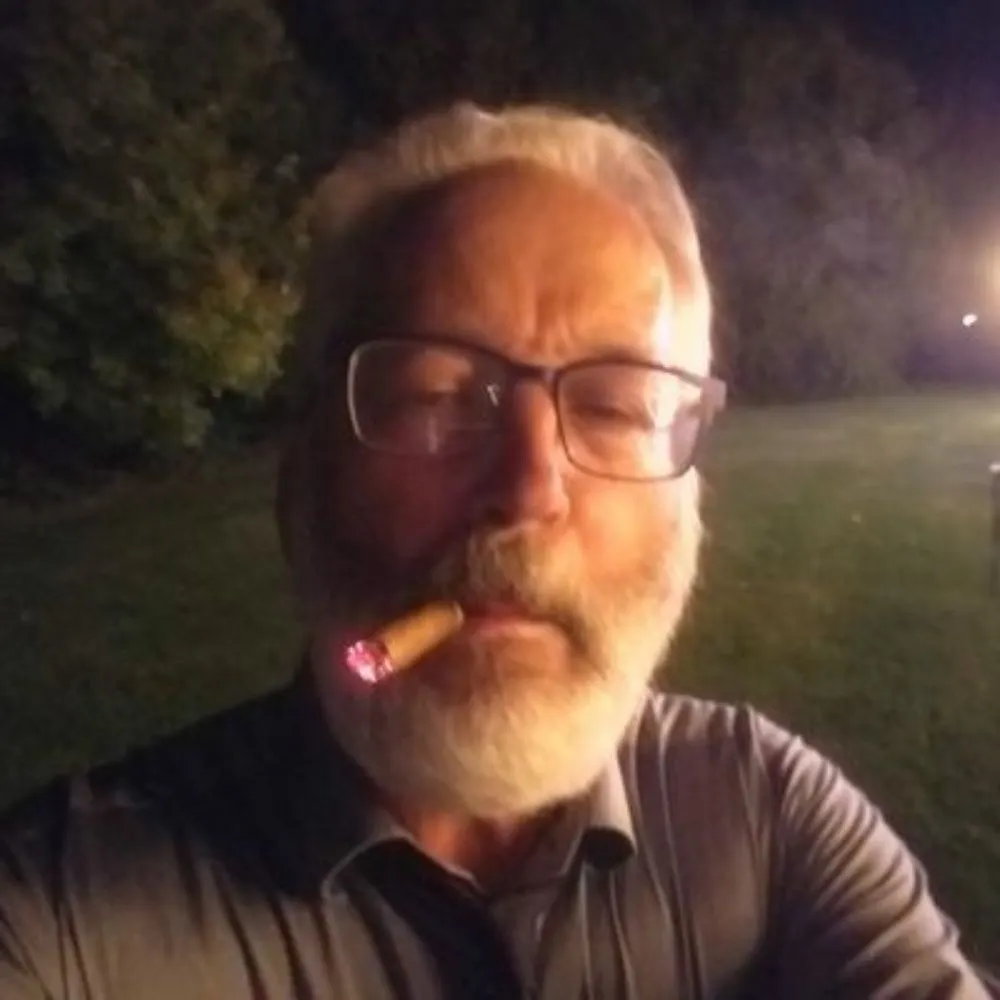 drdind.bsky.social's profile picture