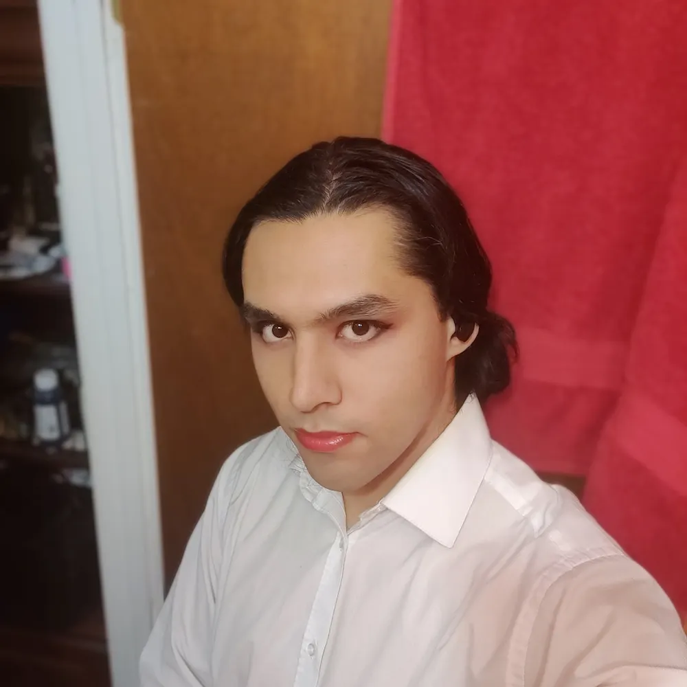 flowerprince1998.bsky.social's profile picture