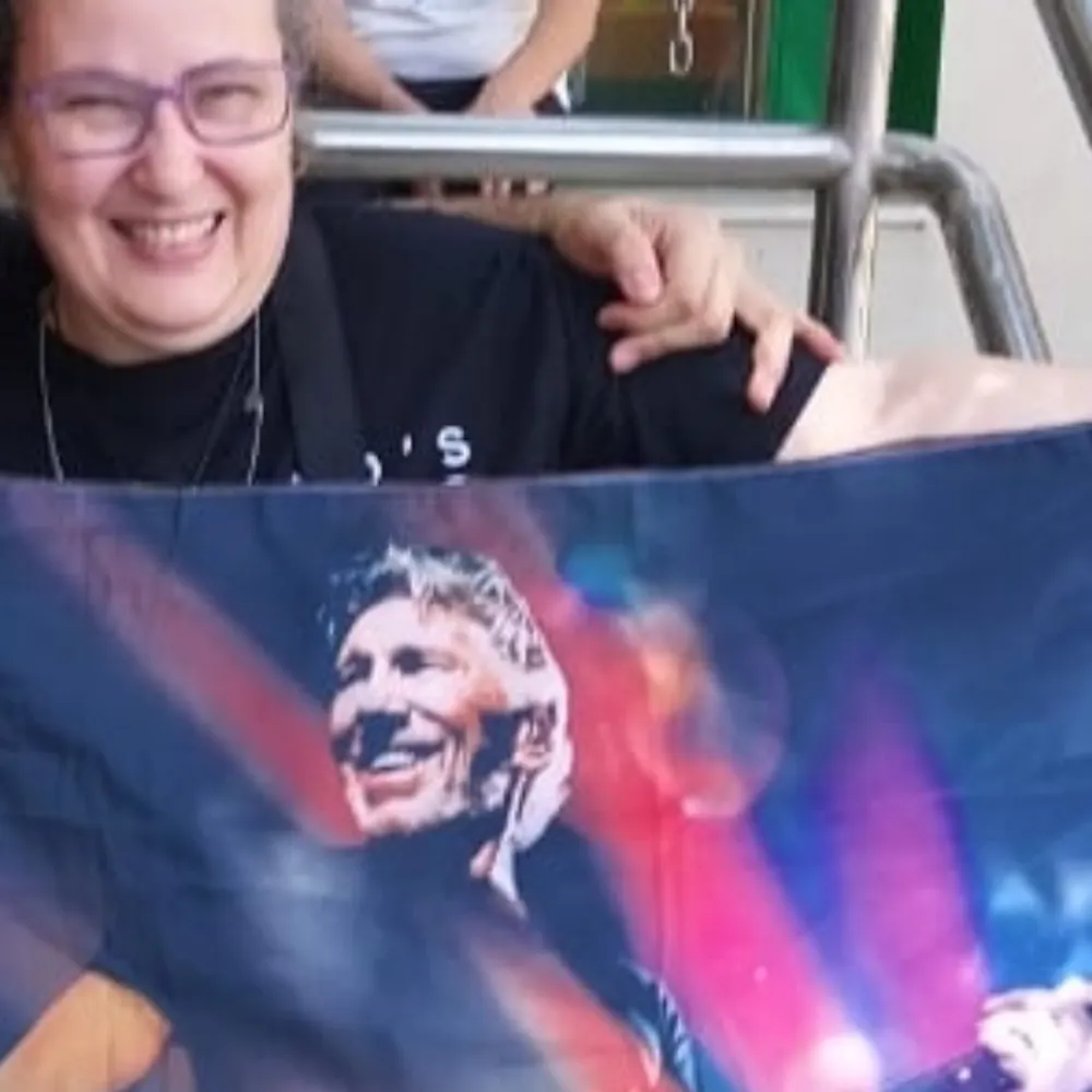 vera247.bsky.social's profile picture