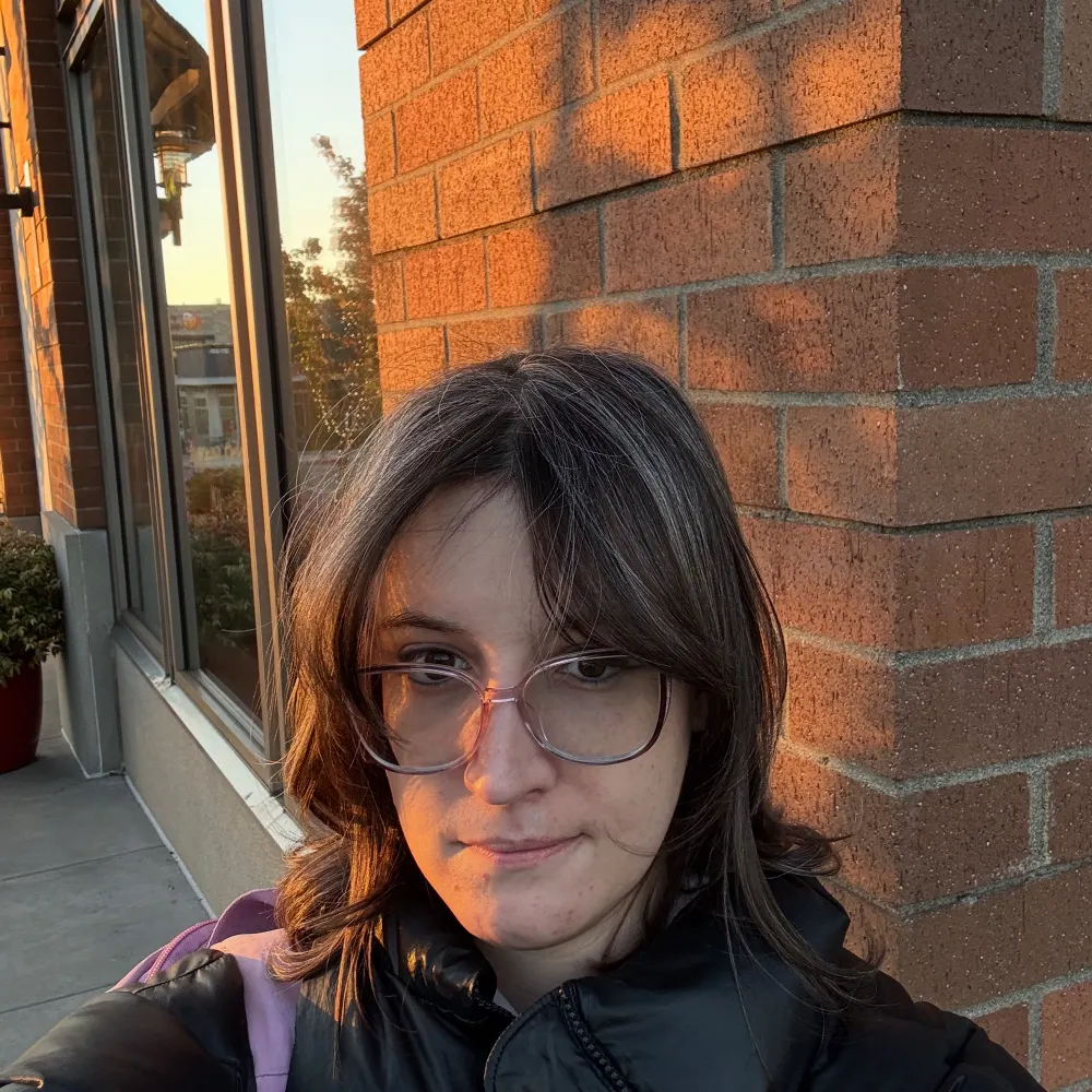 fluffyrobotsquirrl.bsky.social's profile picture