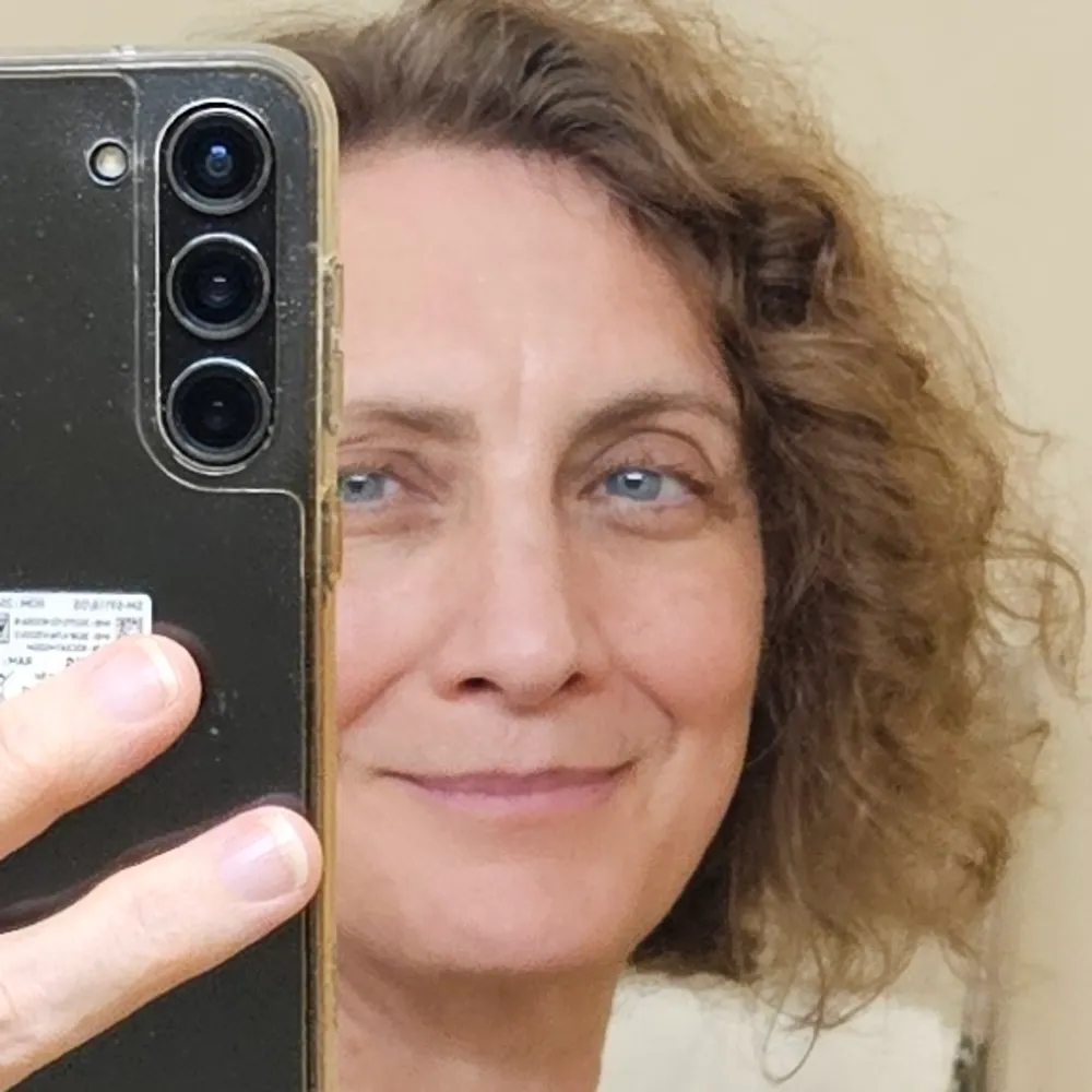 dinahrose.bsky.social's profile picture