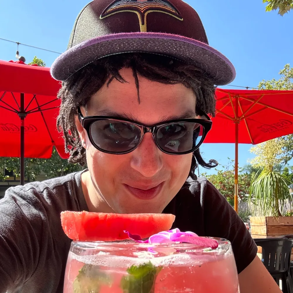 ellenteapot.ca's profile picture