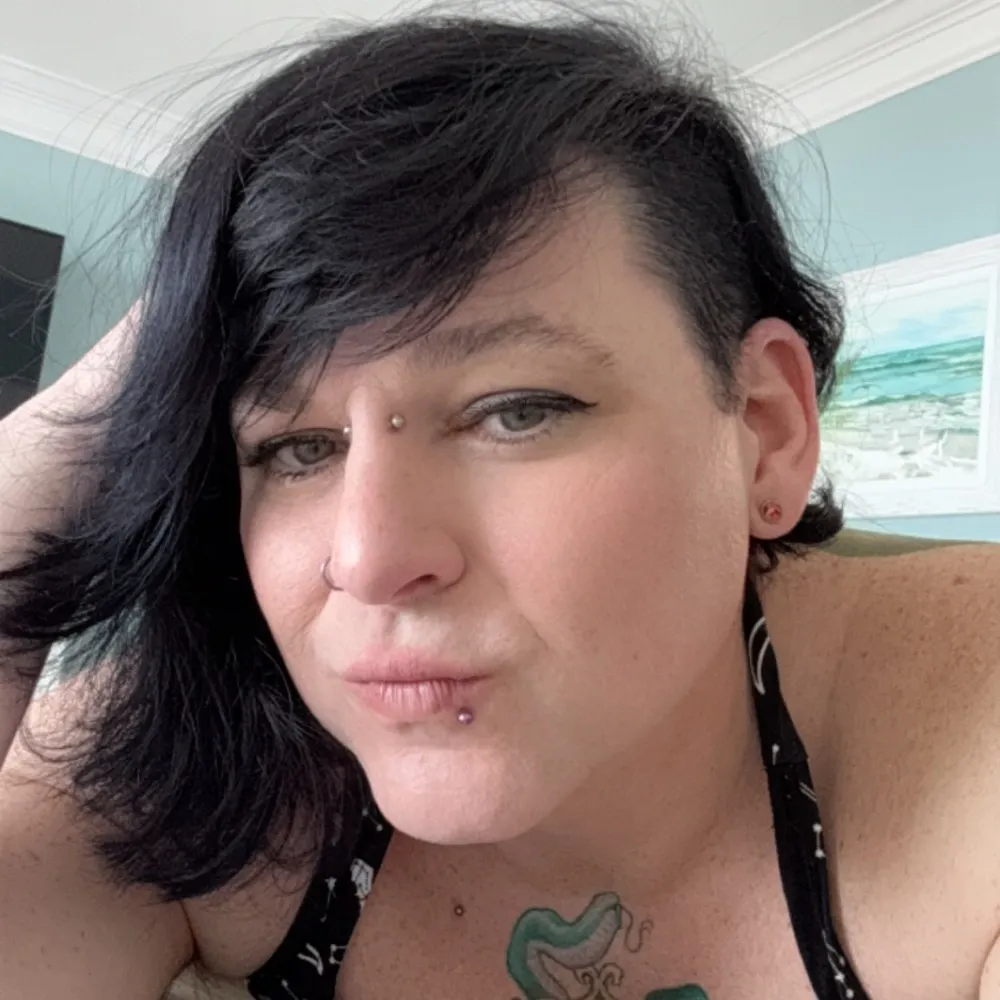 leonalurid.bsky.social's profile picture