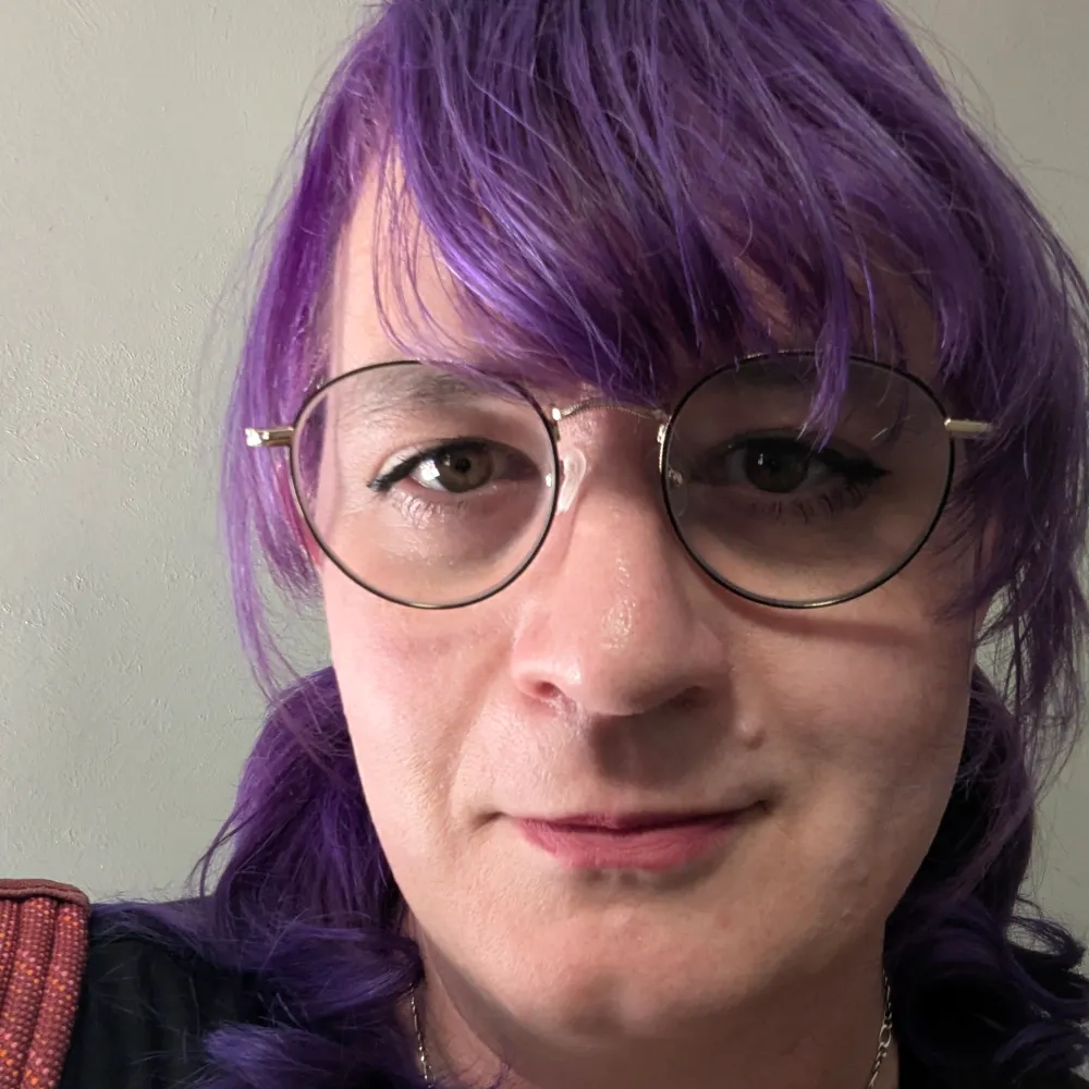 canonicallytrans.bsky.social's profile picture