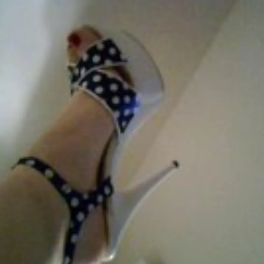 blushingflower.bsky.social's profile picture