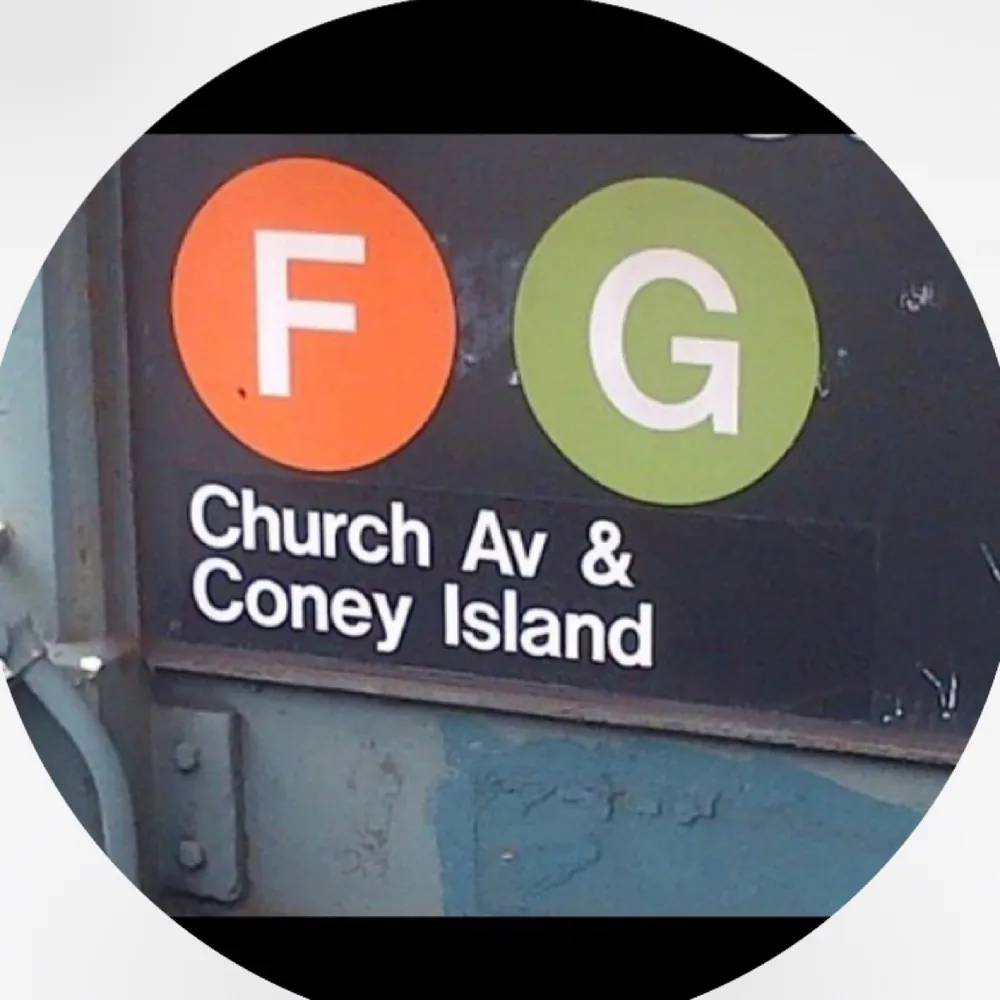 phoebeinbklyn.bsky.social's profile picture