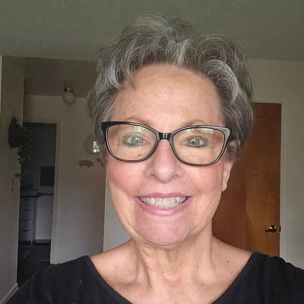 linareed72.bsky.social's profile picture