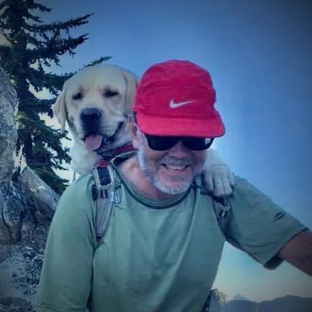 rossmacfarlane.bsky.social's profile picture