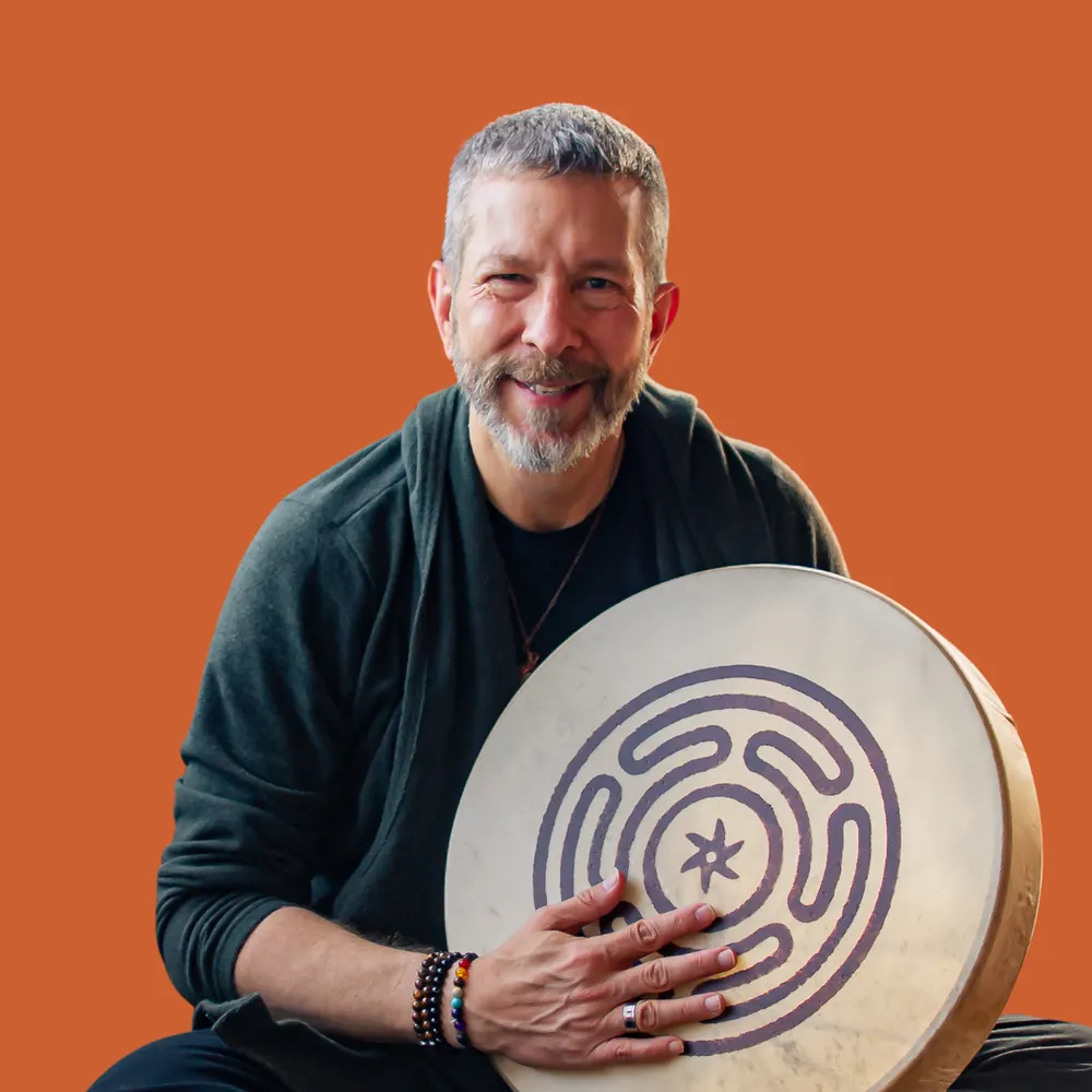 thejuliancrossonhill.com's profile picture