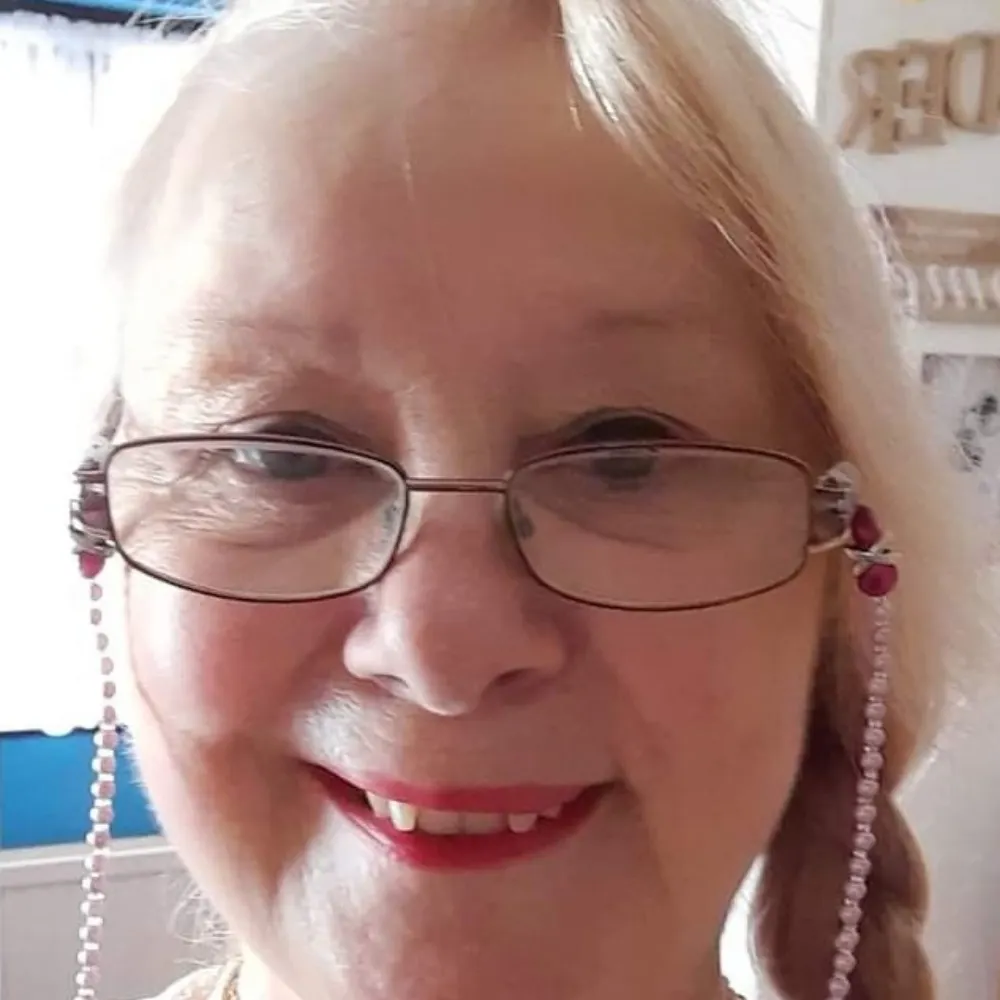 dollyz.bsky.social's profile picture