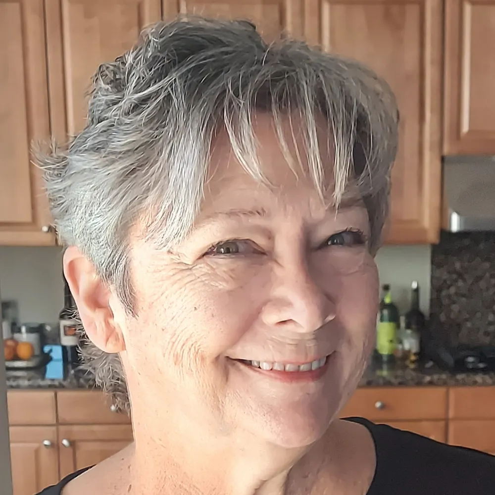 loriparis.bsky.social's profile picture