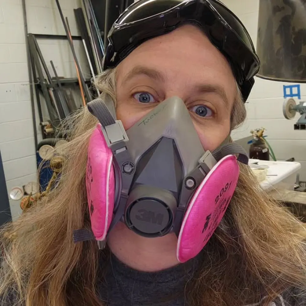 rogueartistjen.bsky.social's profile picture