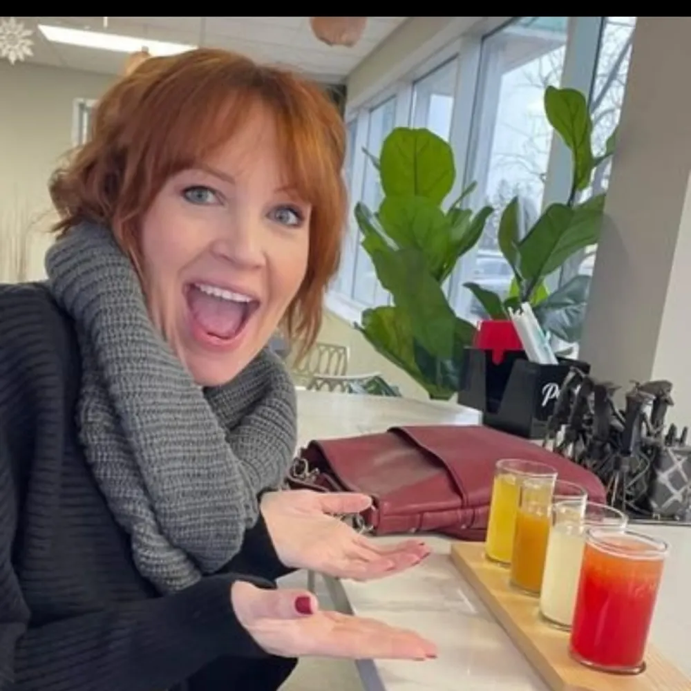 redlizziec.bsky.social's profile picture