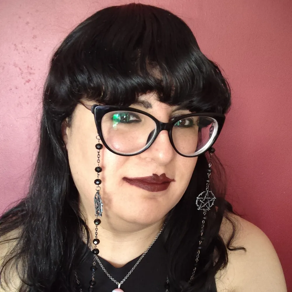 helenareal.northsky.social's profile picture