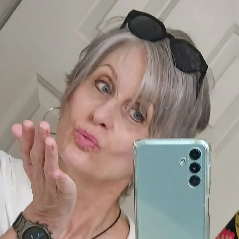 delphicdeb.bsky.social's profile picture