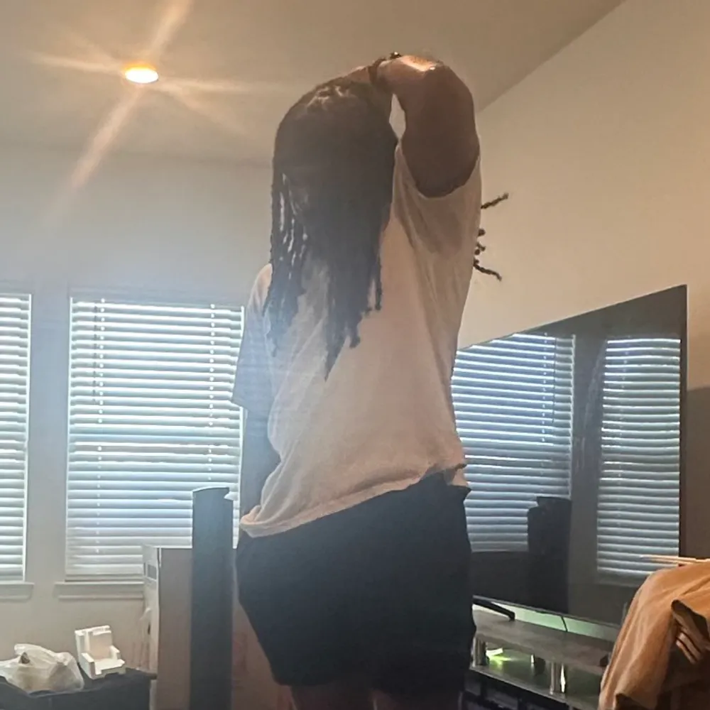 sadpurpleguy.blacksky.app's profile picture