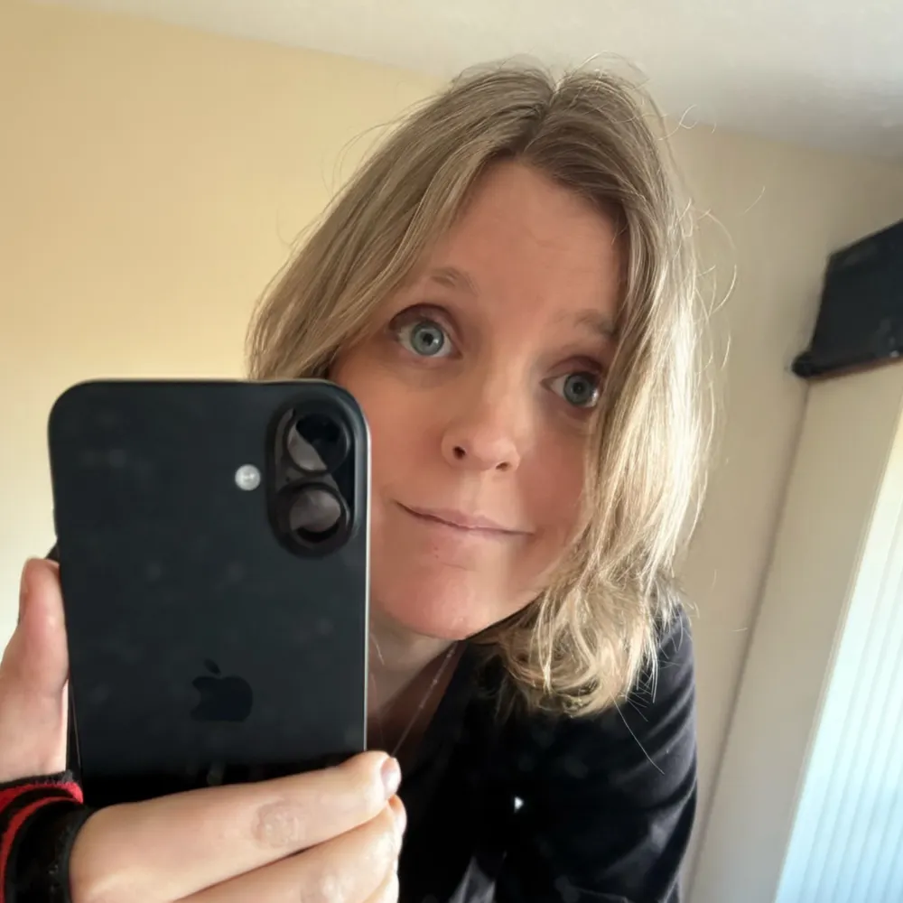 sloanelysbeth.bsky.social's profile picture