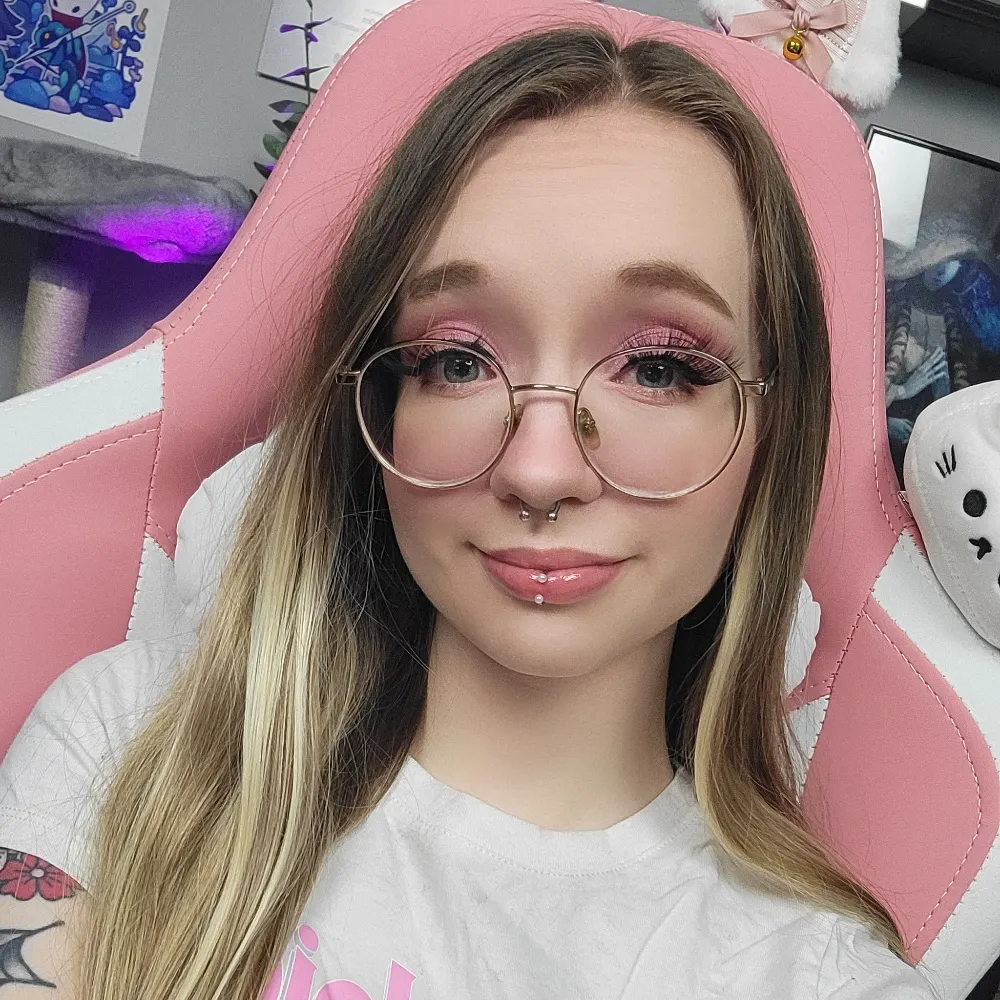 vampycatxo.bsky.social's profile picture