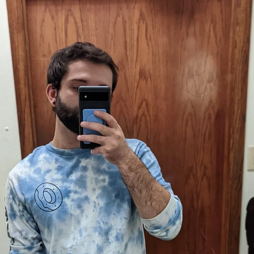 onlinej.bsky.social's profile picture