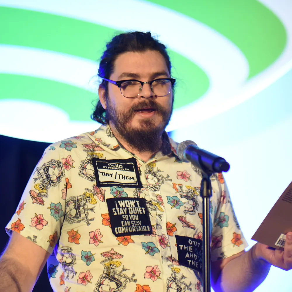 poetfriend.bsky.social's profile picture