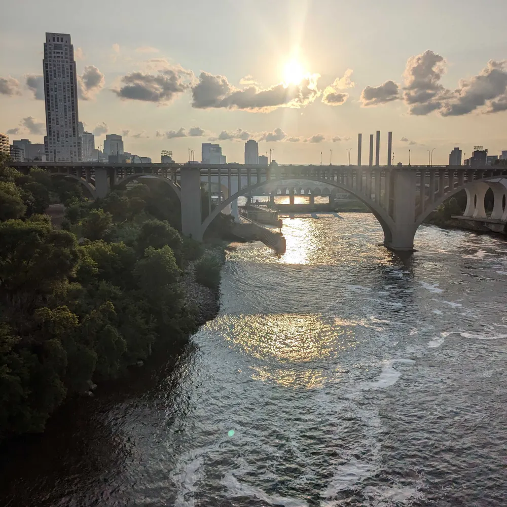 rosaluxlux.bsky.social's profile picture