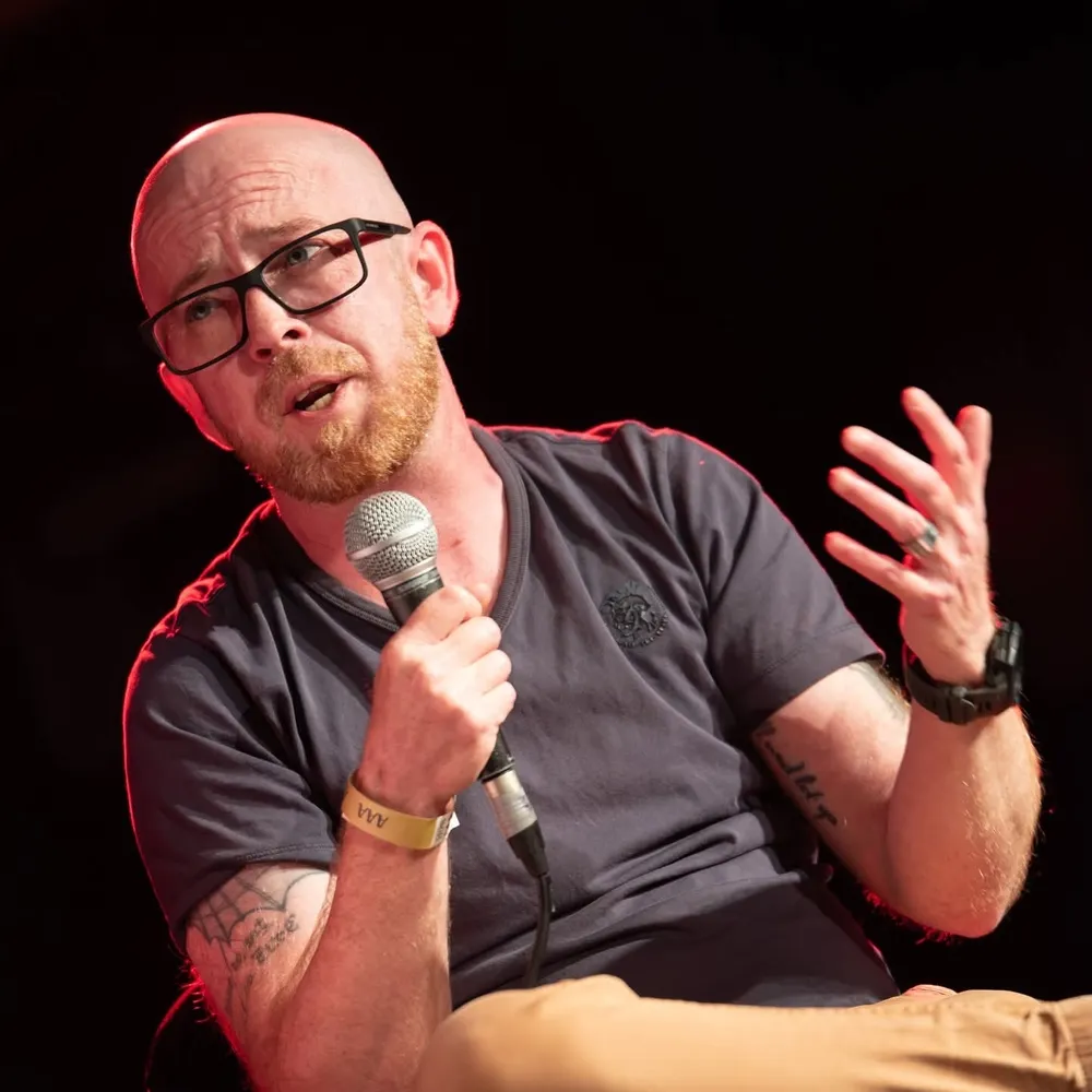 hleehurley.com's profile picture