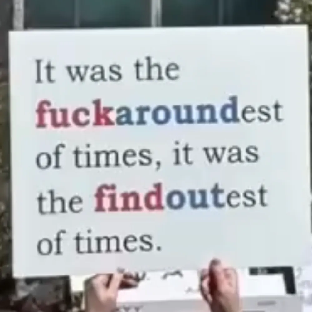 podlurv1.bsky.social's profile picture