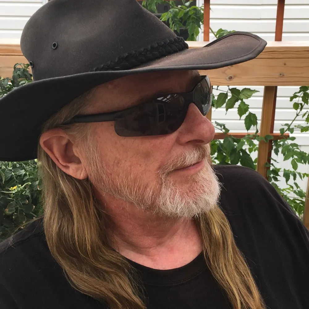 shoredweller7.bsky.social's profile picture