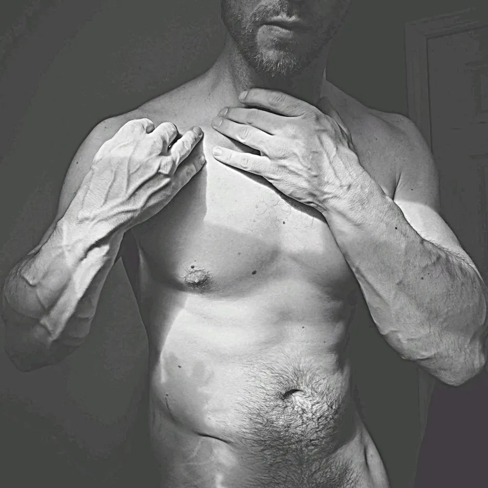 hot-daddy.bsky.social's profile picture