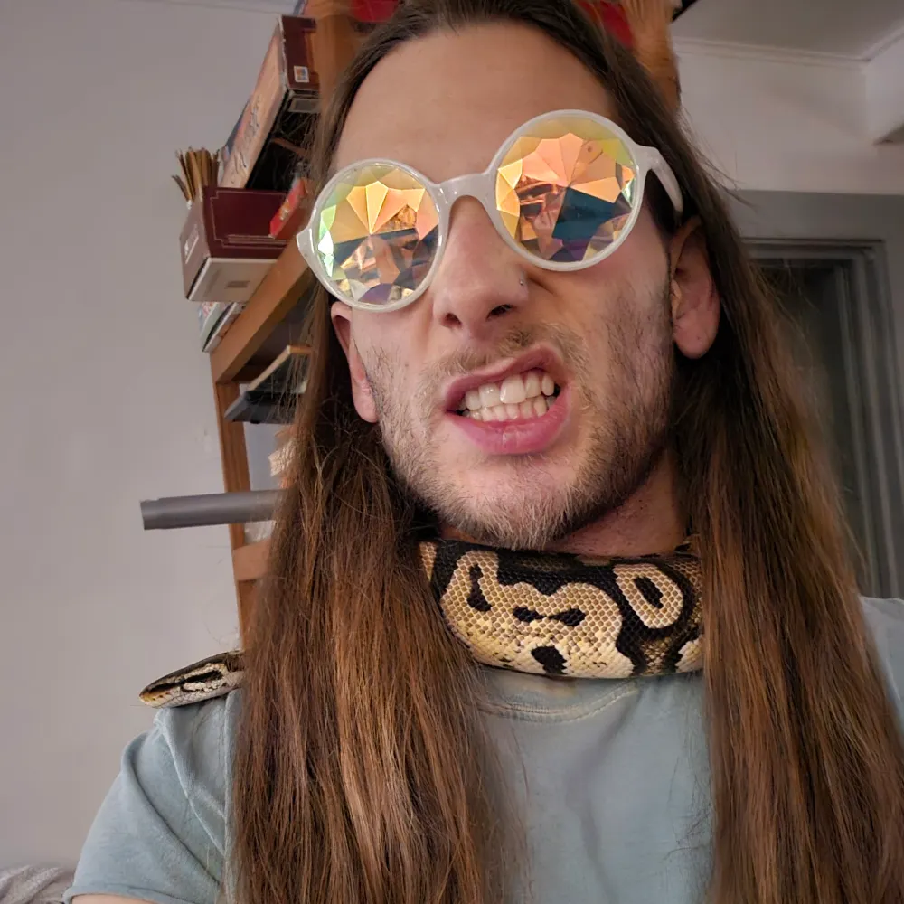 meatpopsicle.bsky.social's profile picture