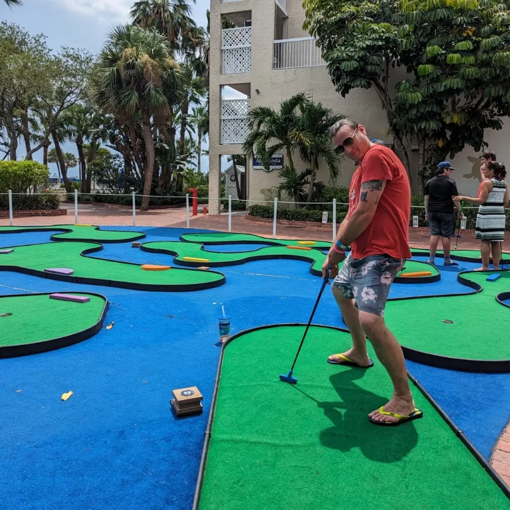 unclegravyboat.bsky.social's profile picture