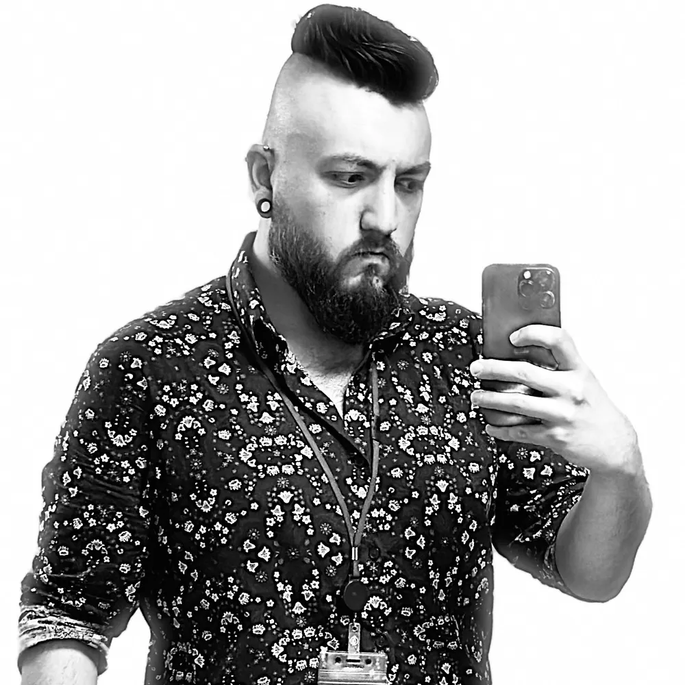 lluck002.bsky.social's profile picture