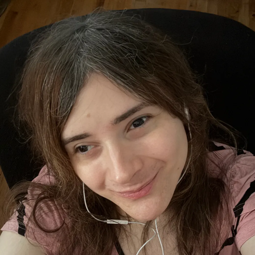 roses-luggage12345.bsky.social's profile picture