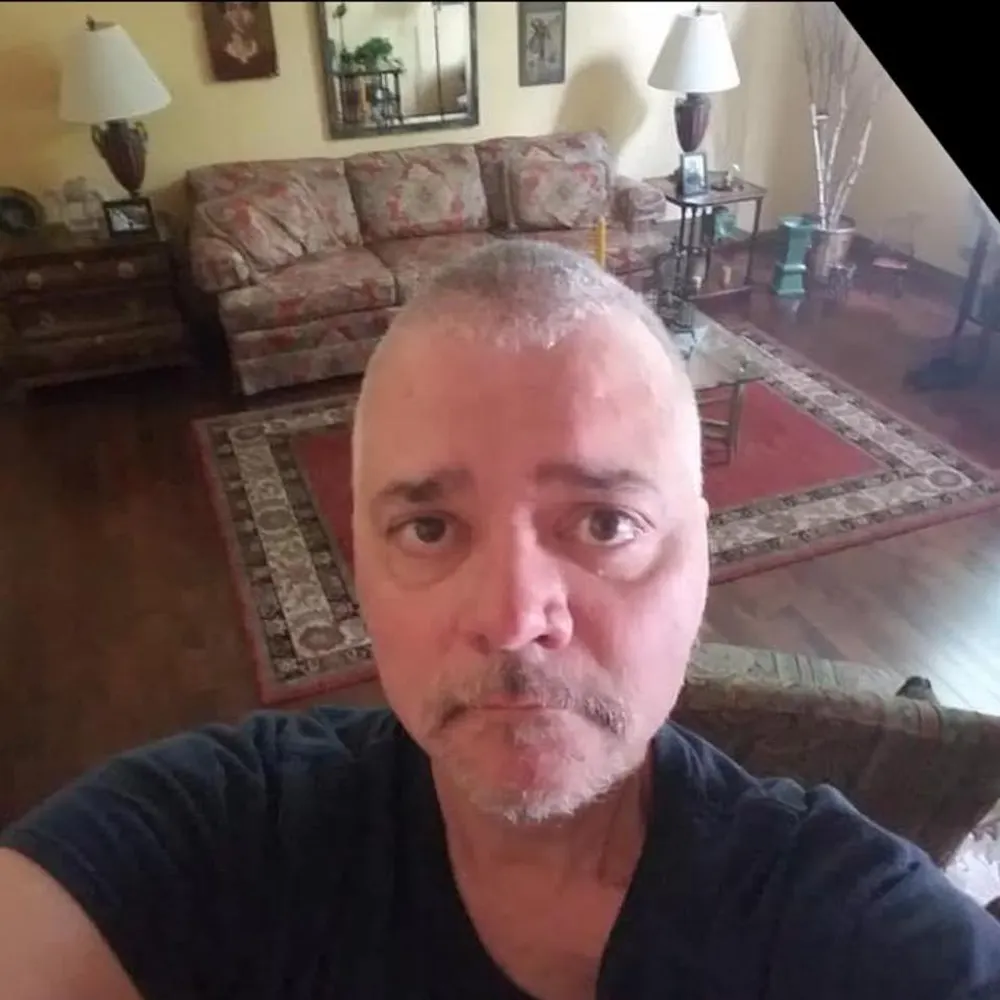 chicago63.bsky.social's profile picture