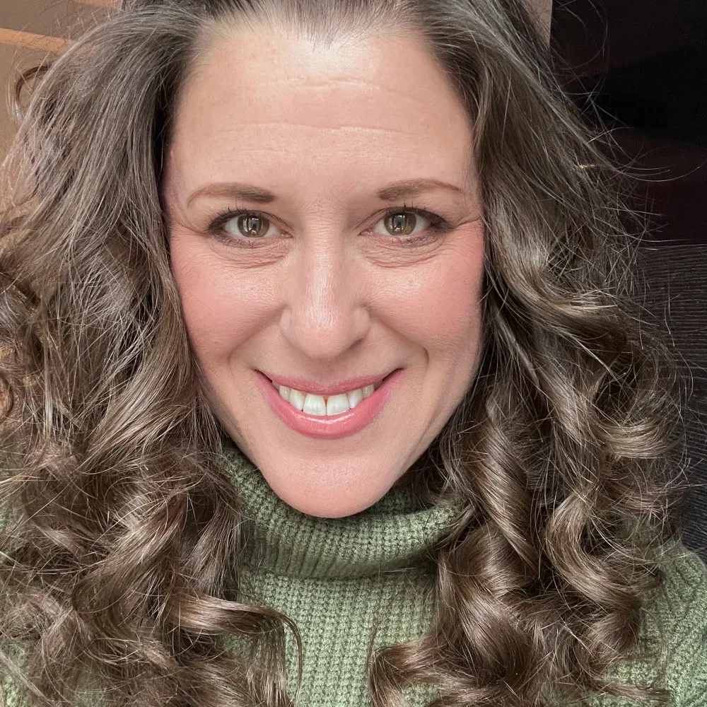 robynredpen.bsky.social's profile picture