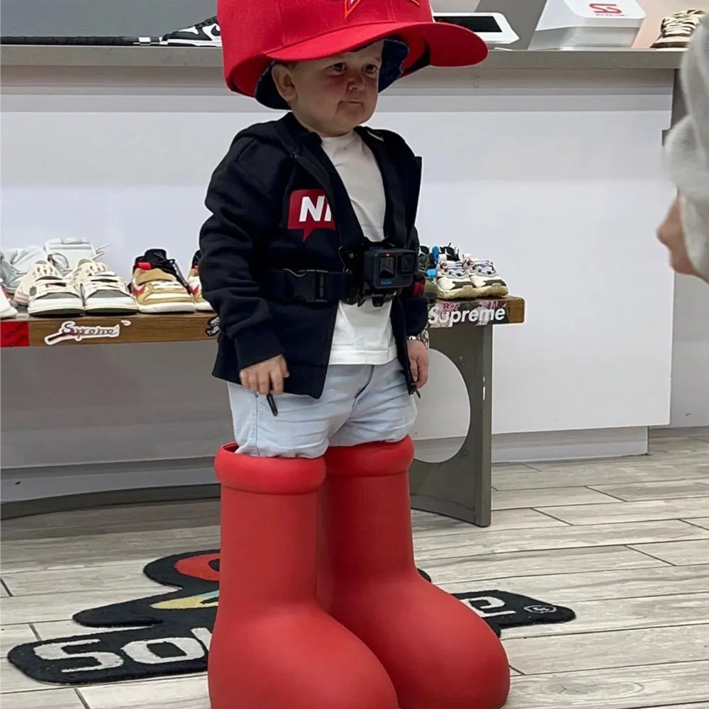 nucleardaddy.bsky.social's profile picture