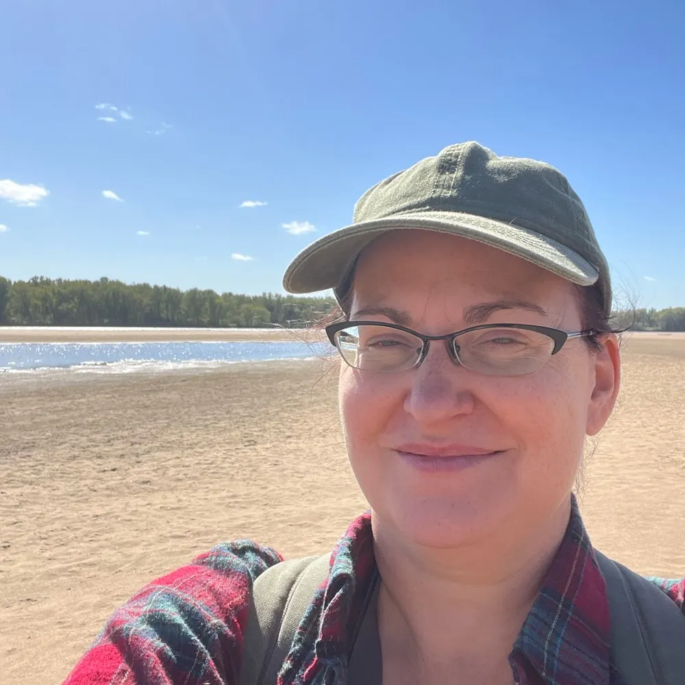 c-hennessy.bsky.social's profile picture