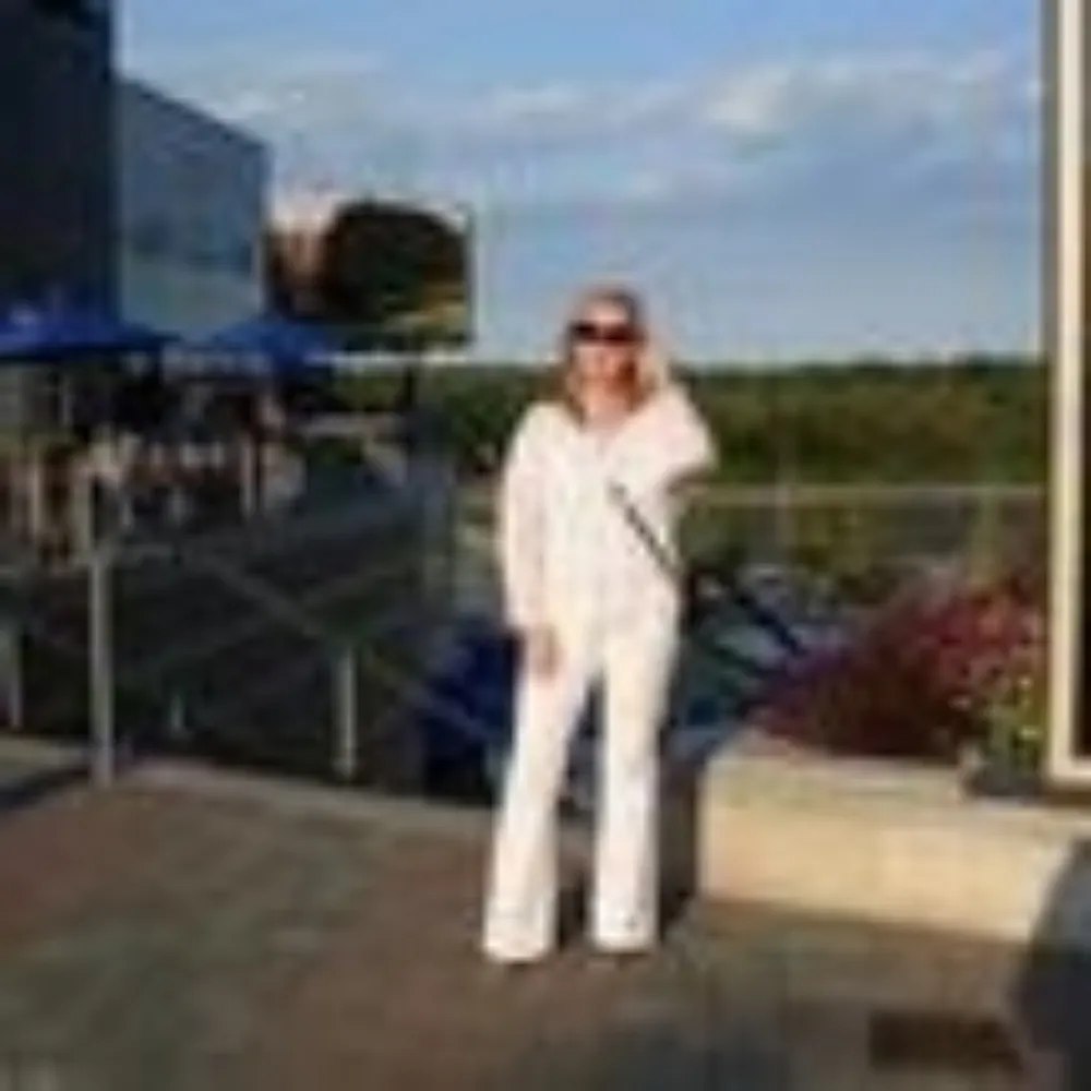 izabellatb.bsky.social's profile picture