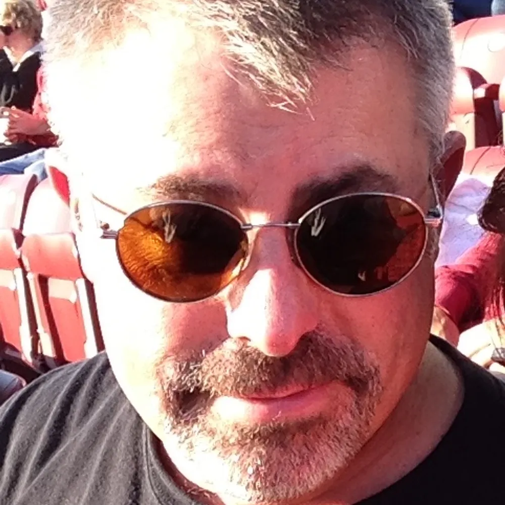 rossqsmith.bsky.social's profile picture