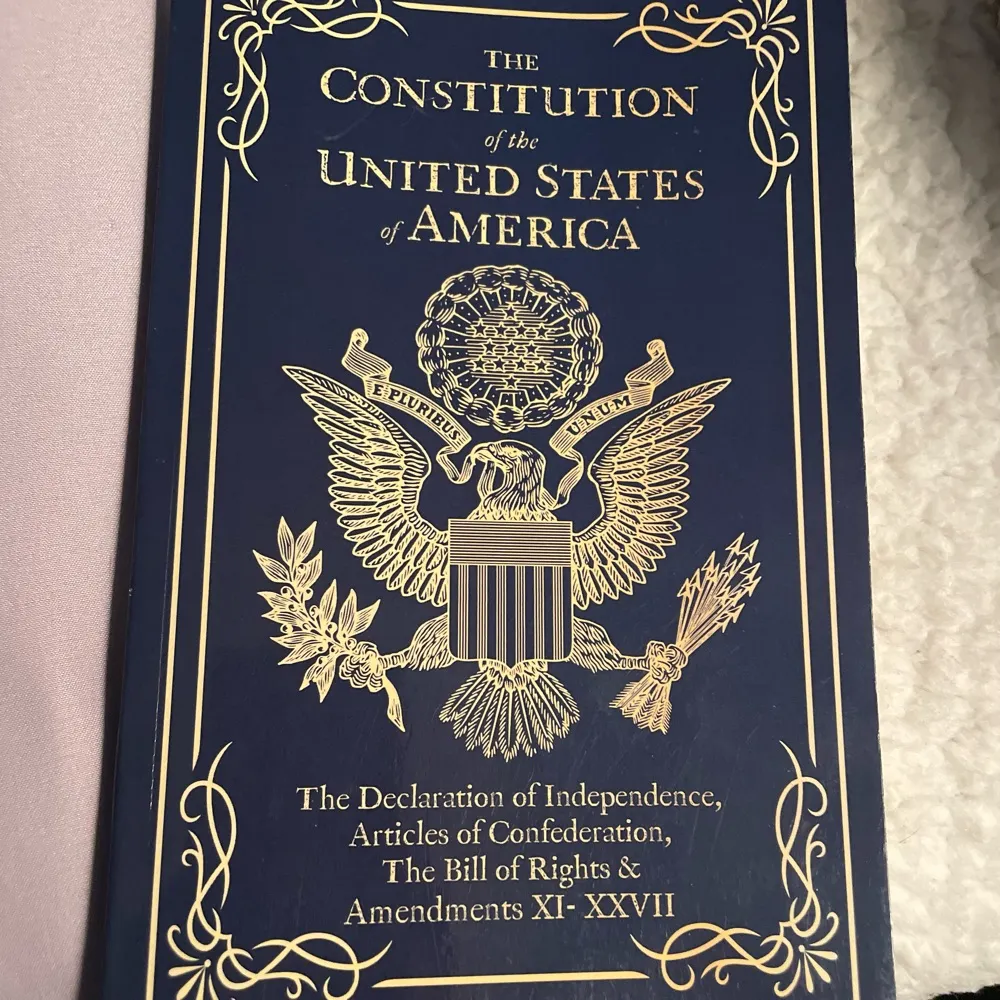 periwinklerose.bsky.social's profile picture