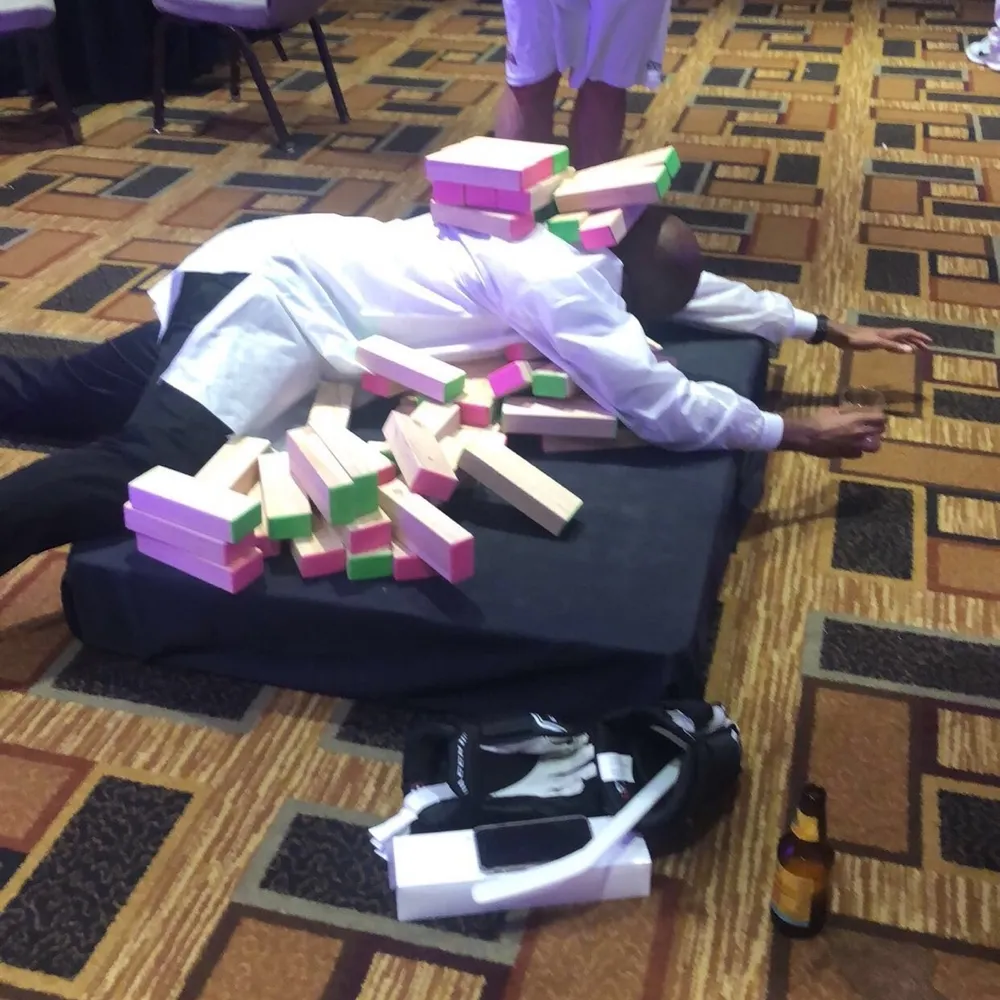 dareroll.bsky.social's profile picture