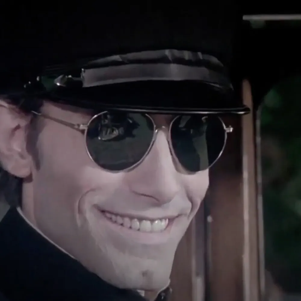 smilingchauffeur.bsky.social's profile picture