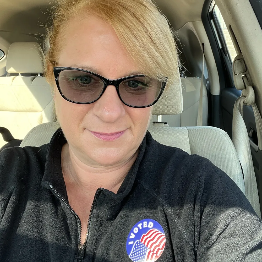 lizreusswig.bsky.social's profile picture