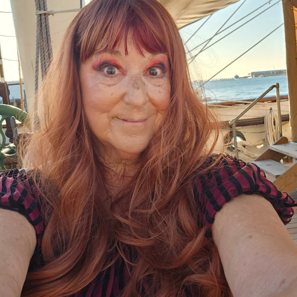 itsemmyrose.bsky.social's profile picture