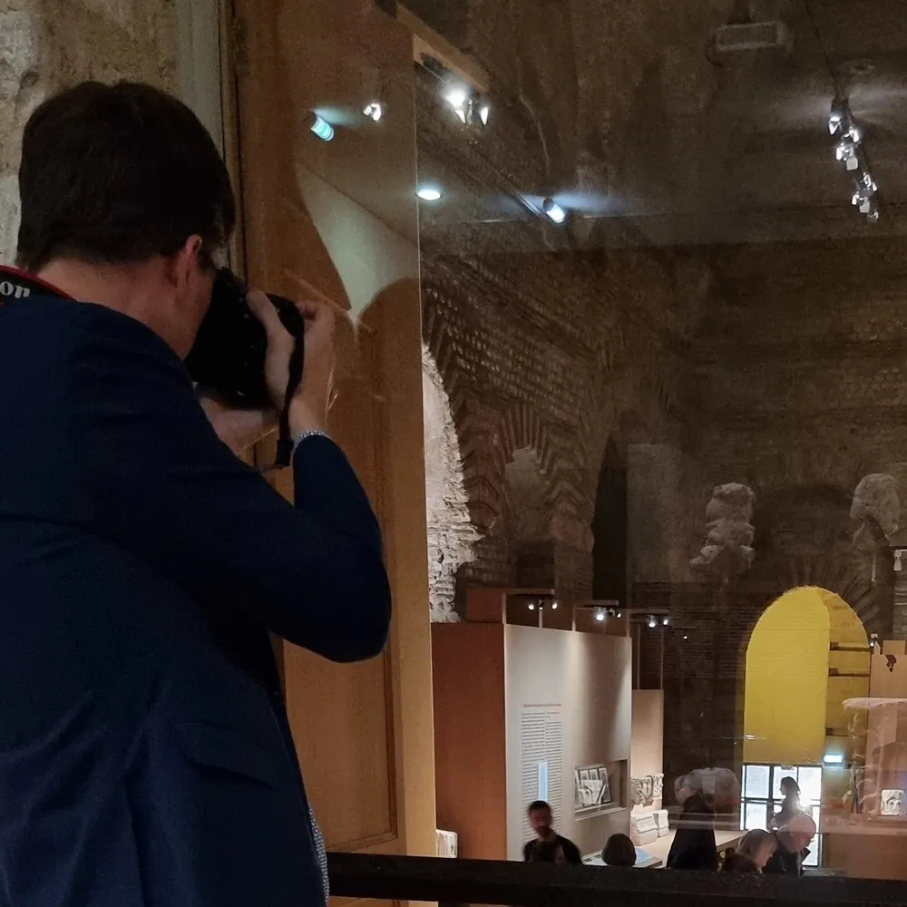 holothibo.bsky.social's profile picture